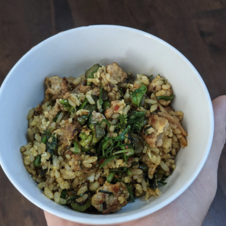 ‘Green’ rice breakfast bowl with ginger, turmeric and egg